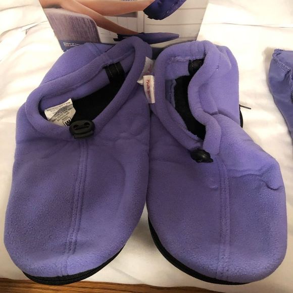 Magic slippers size 7 to 9 - Picture 2 of 16